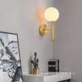 Design elegante Opal Glass Copper Wall Lamp